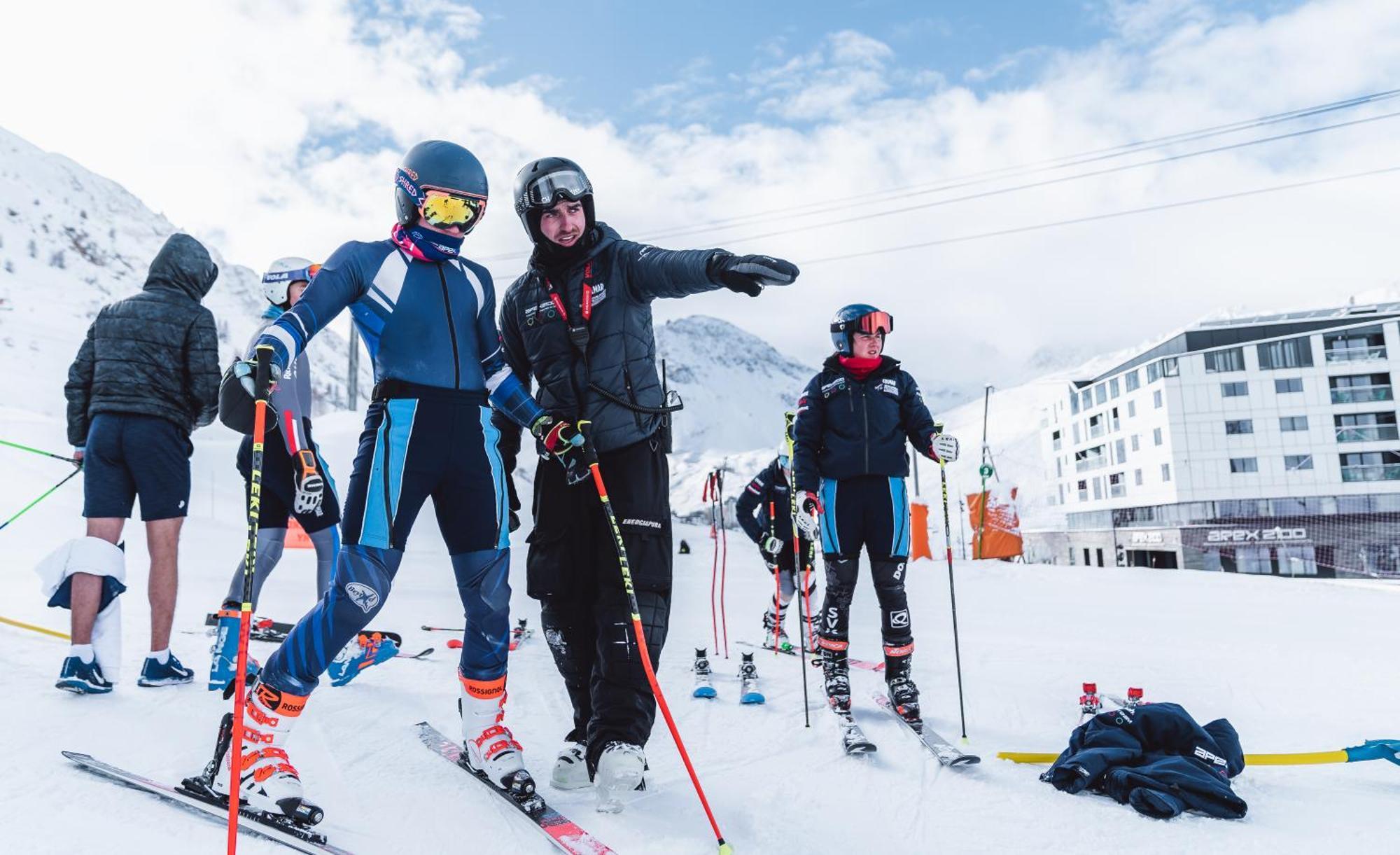 Apex2100 International Ski Academy Tignes Exterior photo